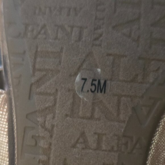 Bundle Deal--both shoes are size 7.5, stylish and in excellent condition - Picture 10 of 11